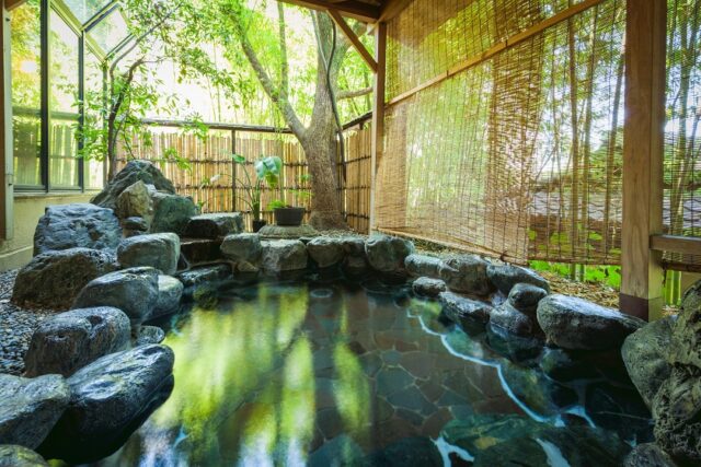 日本三古湯 道後温泉 日帰り入浴 おすすめ14選 重要文化財 貸切風呂 は見逃せない 旅pocket